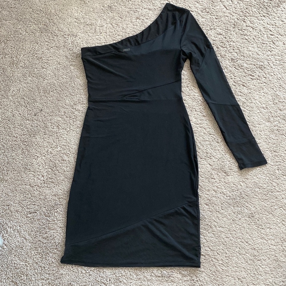 Very Beautiful!!! XS Venus Black dress 95%Polyester5% spandex/Mesh material